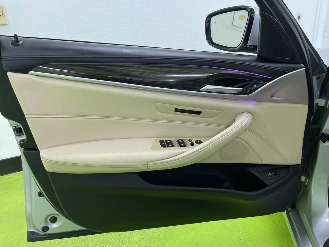 Used 2018 BMW 530i RWD image 15