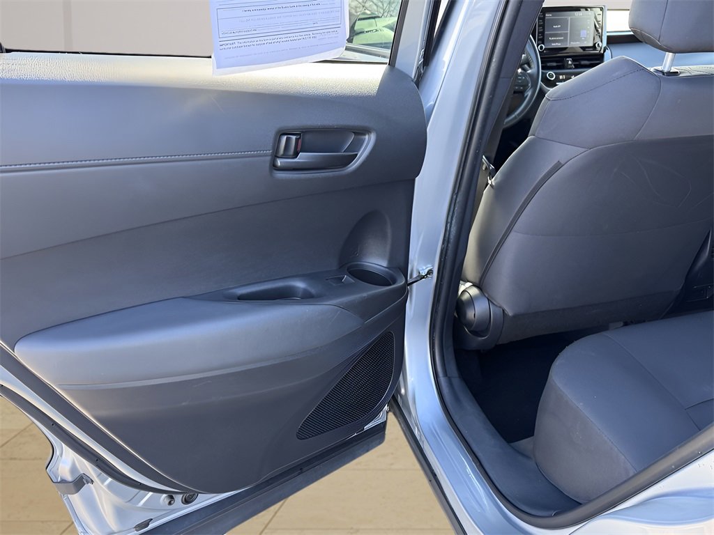 Used 2022 Toyota Corolla Cross LE image 27