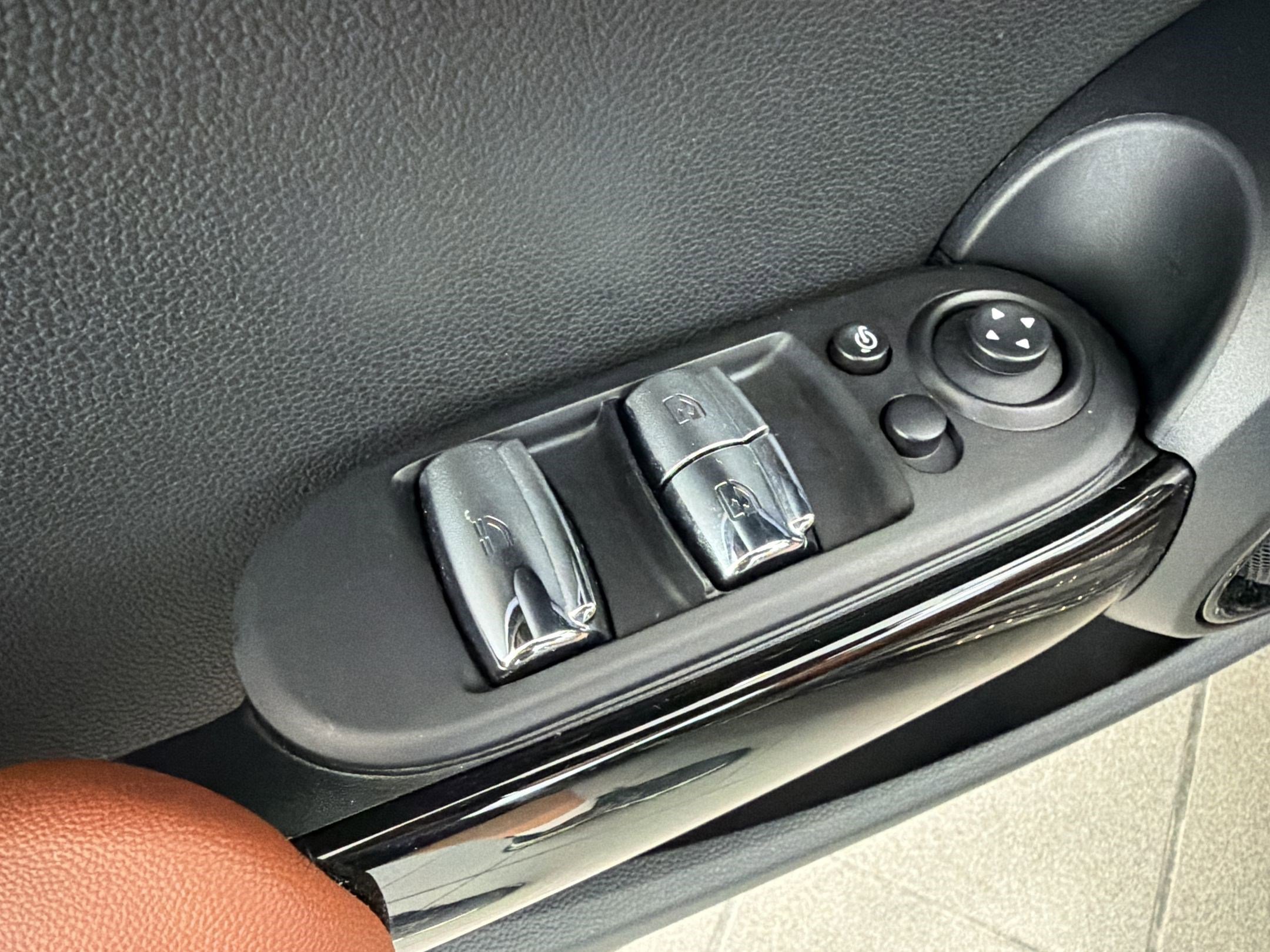 Used 2022 MINI Cooper John Cooper Works image 13