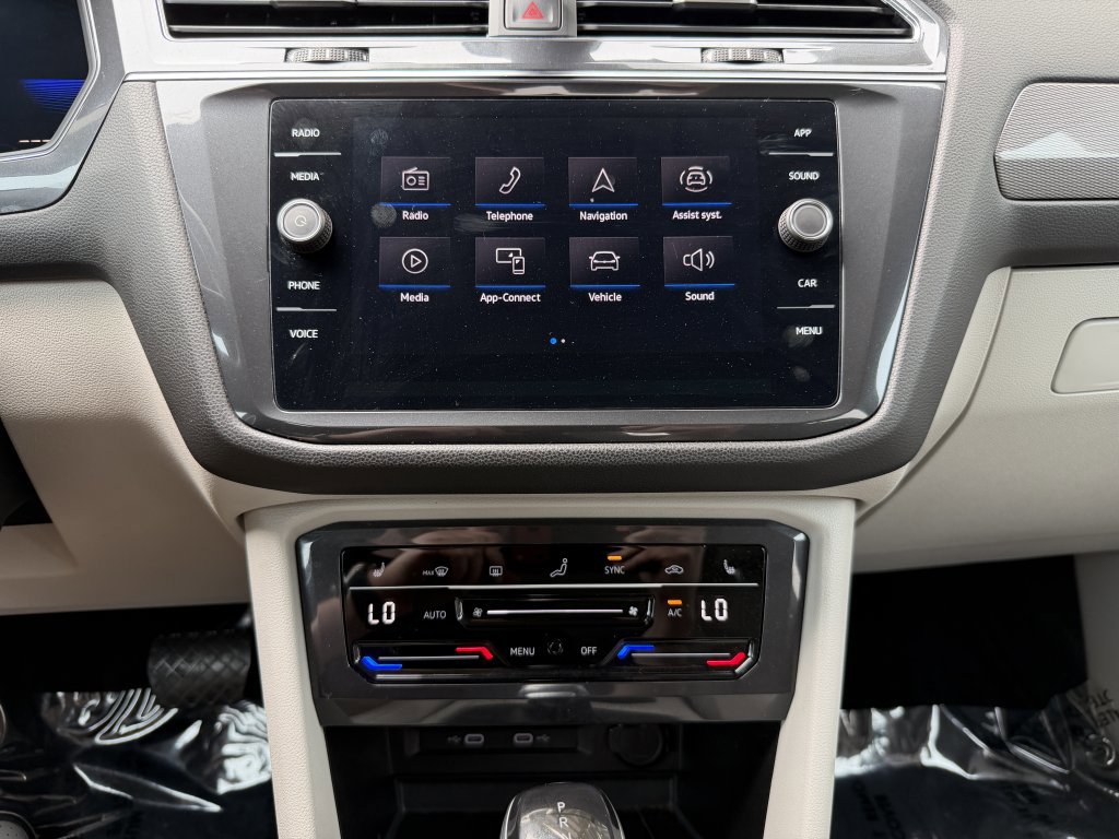 Used 2022 Volkswagen Tiguan SE FWD image 20