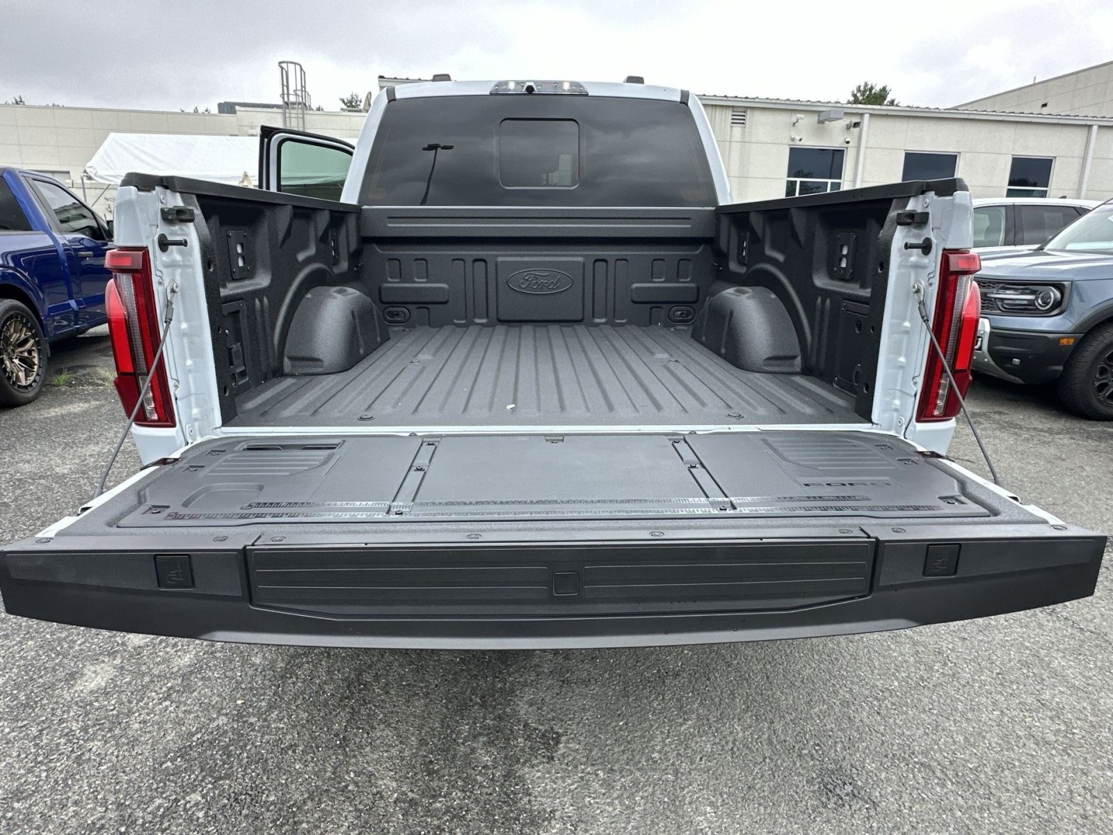 Certified 2025 Ford F150 Raptor AWD/4WD image 34