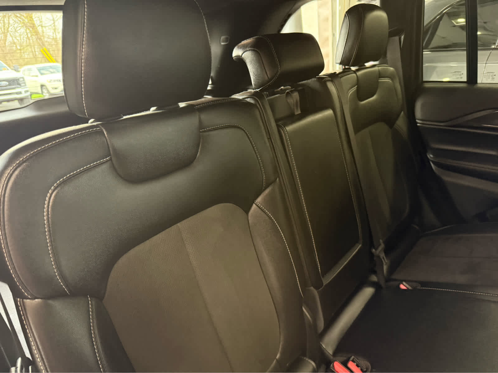 Used 2023 Jeep Grand Cherokee Altitude AWD/4WD image 29