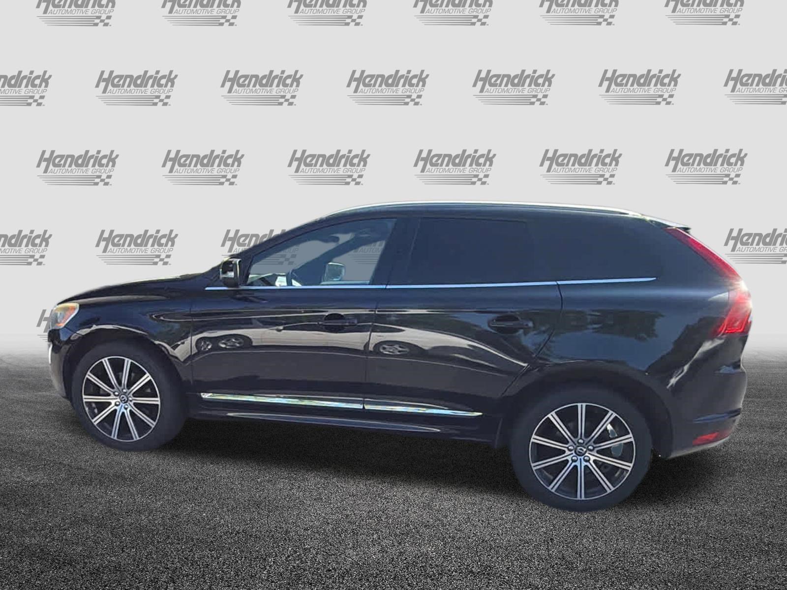 Used 2015 Volvo XC60 T5 w/ Climate Package AWD/4WD image 8