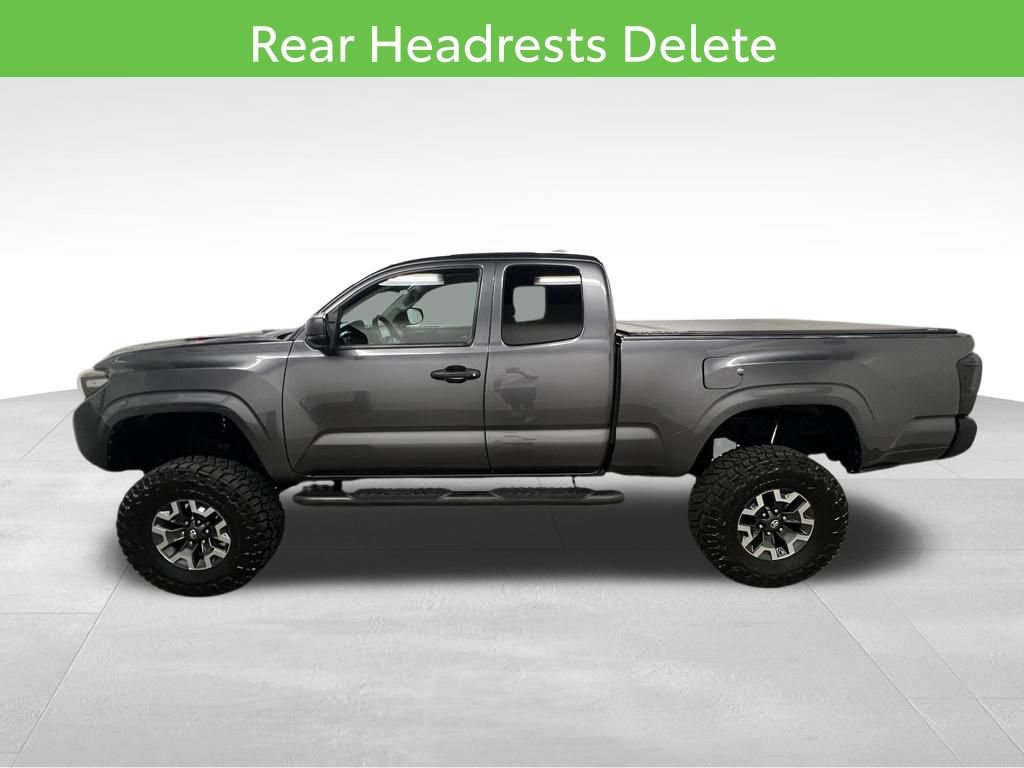 Used 2020 Toyota Tacoma SR AWD/4WD image 11