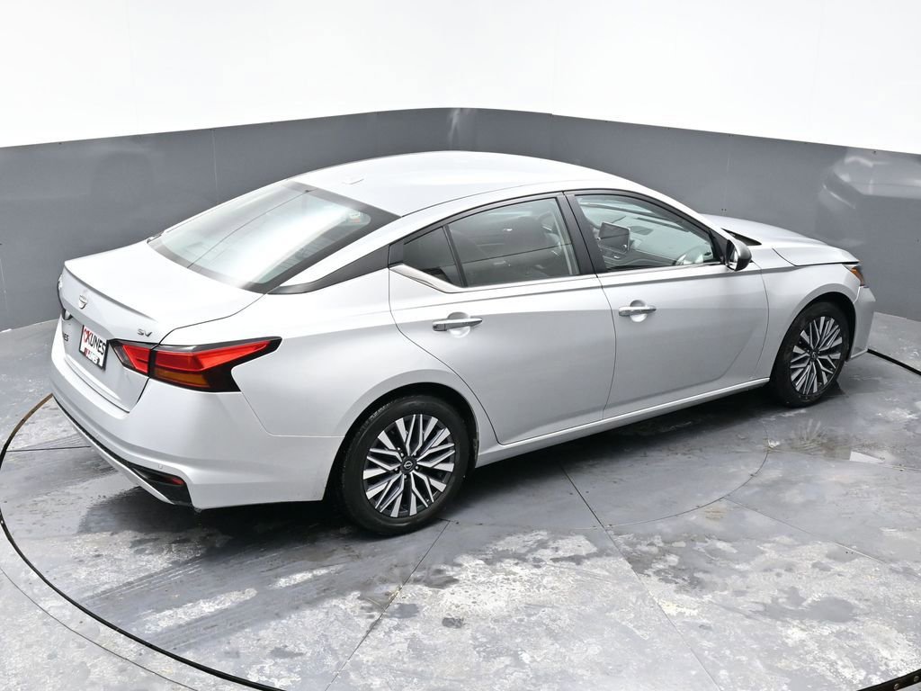 Used 2024 Nissan Altima 2.5 SV image 39