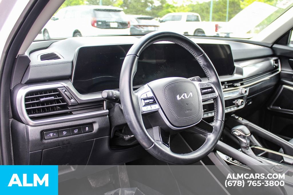 Used 2025 Kia Telluride S FWD image 35