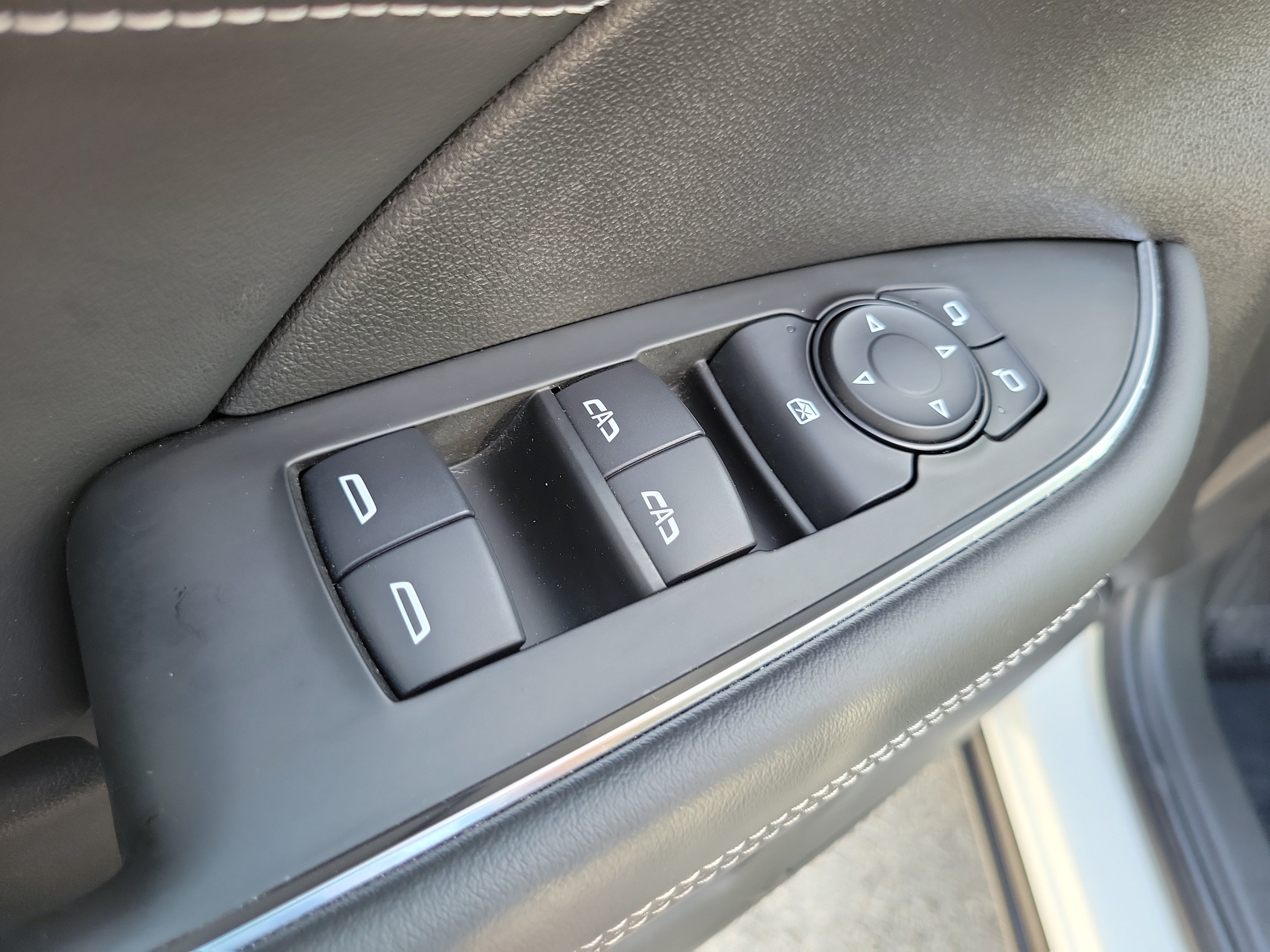 Used 2022 Buick Envision Preferred FWD image 26