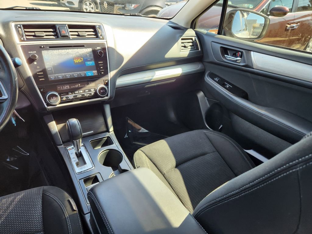 Used 2018 Subaru Outback 2.5i Premium image 14
