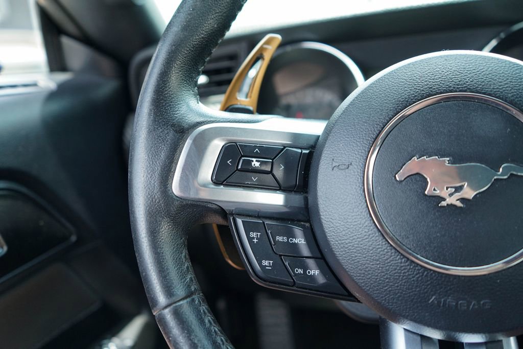 Used 2015 Ford Mustang Coupe RWD image 27