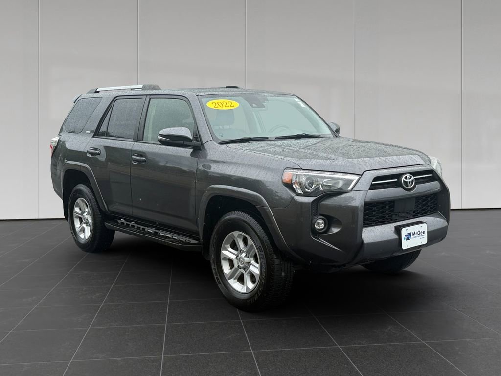 Used 2022 Toyota 4Runner SR5 Premium w/ Moonroof Package AWD/4WD image 7