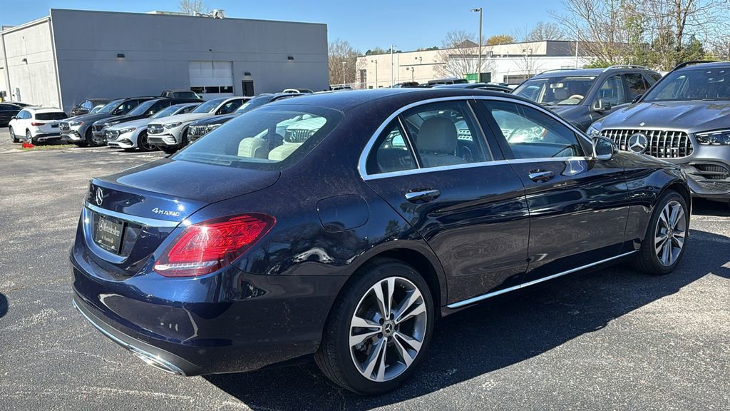 Used 2020 Mercedes-Benz C 300 4MATIC Sedan image 3