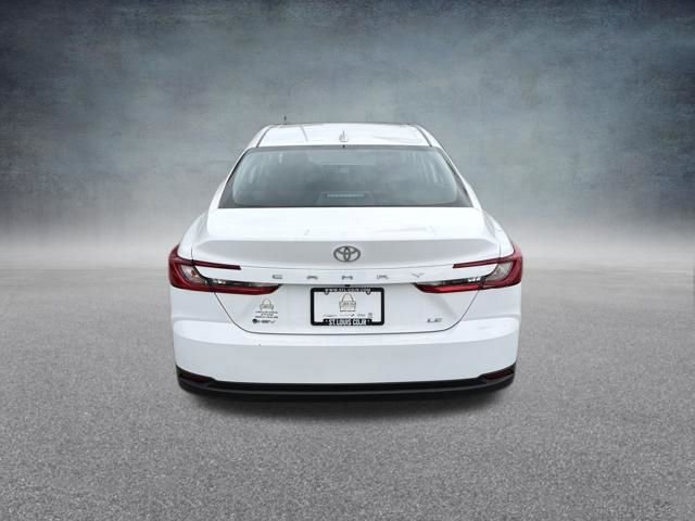 Used 2025 Toyota Camry LE image 7
