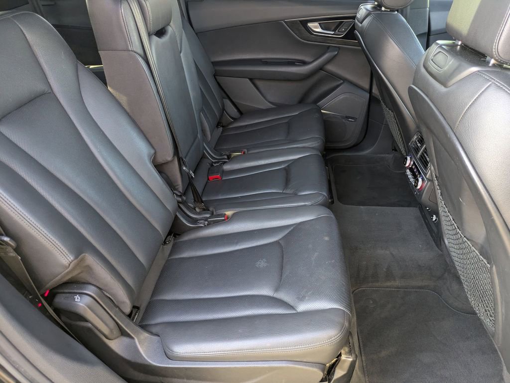 Used 2018 Audi Q7 3.0T Prestige w/ Prestige Package image 20