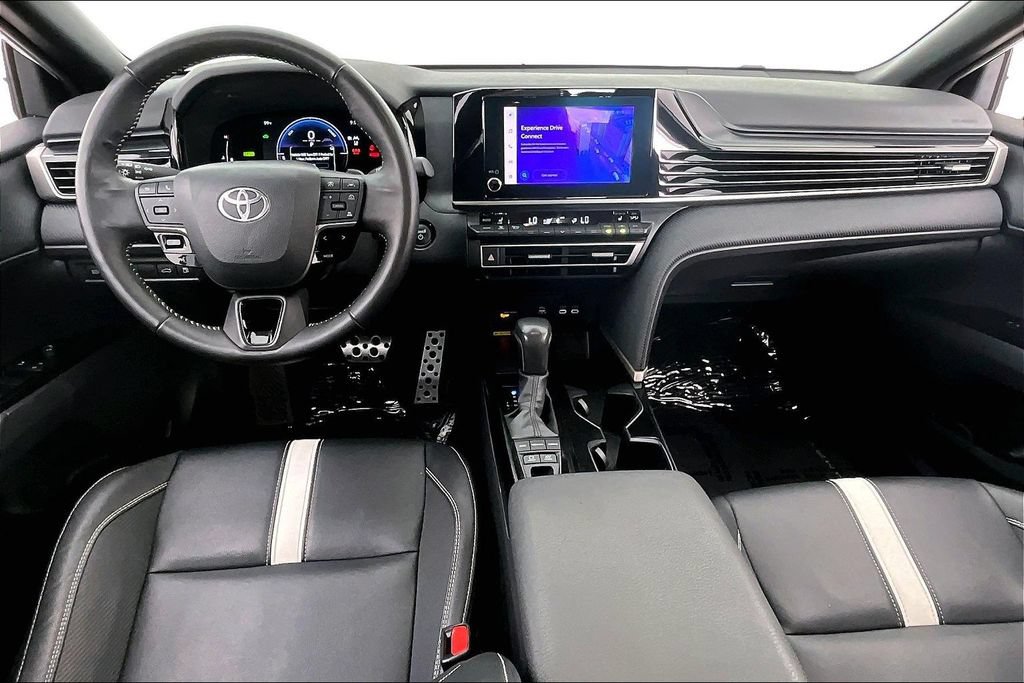 Used 2025 Toyota Camry SE w/ Convenience Package AWD/4WD image 18
