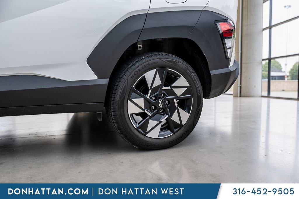 Used 2025 Hyundai Kona SEL AWD/4WD image 33