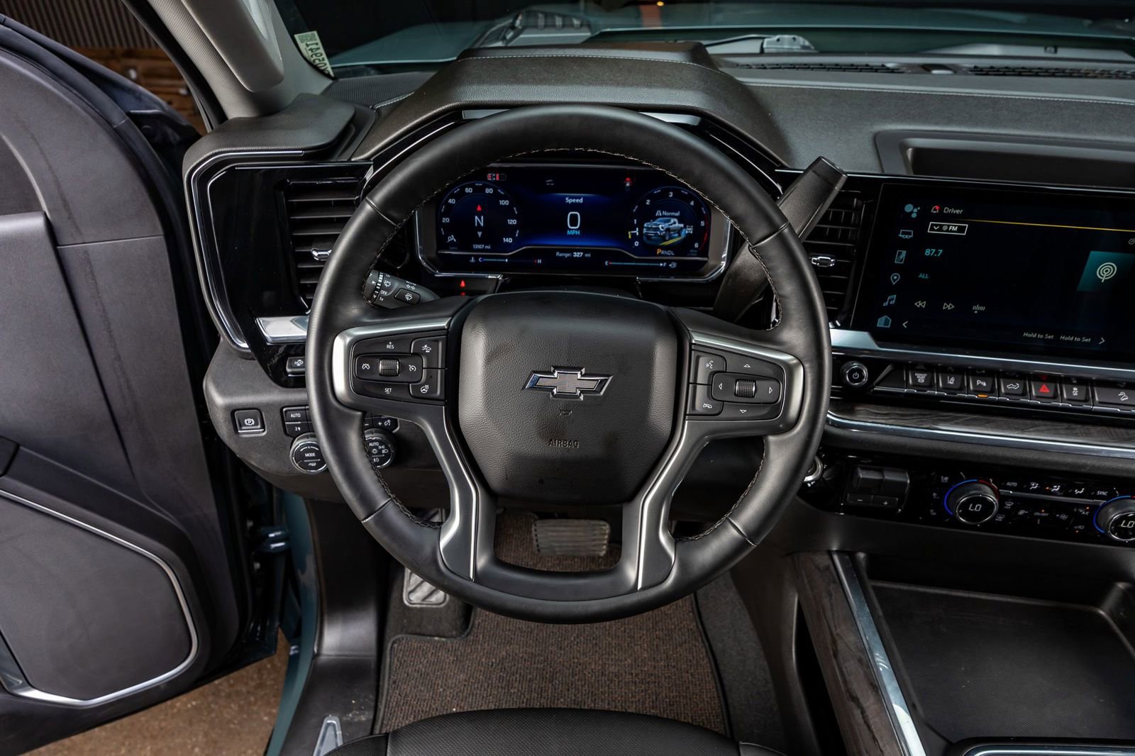 Used 2025 Chevrolet Silverado 2500 LTZ w/ Trail Boss Package image 20