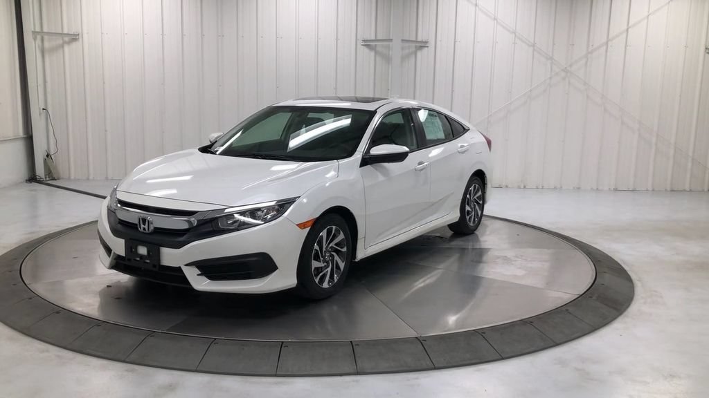 Used 2018 Honda Civic EX image 4
