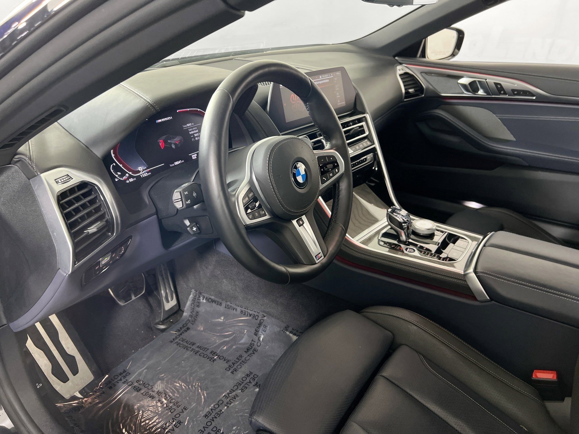 Used 2022 BMW M850i xDrive Convertible w/ Driving Assistance Package image 9