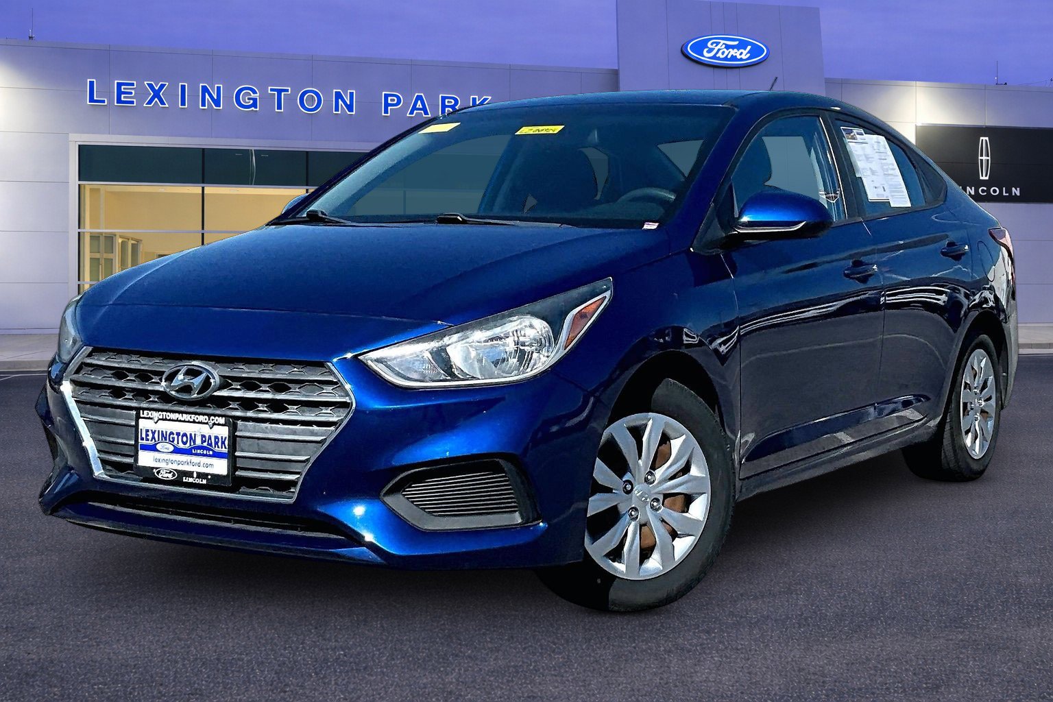 Used 2018 Hyundai Accent SE FWD image 3