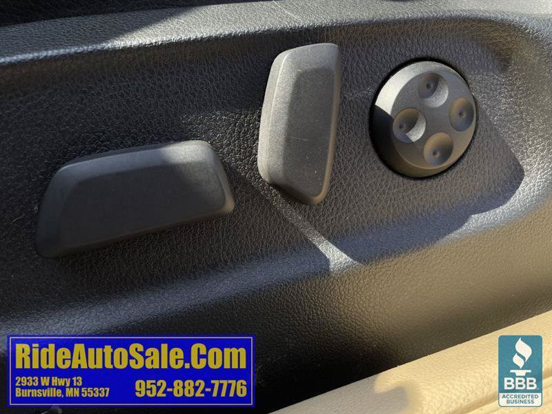 Used 2009 Volkswagen Passat Komfort FWD image 17