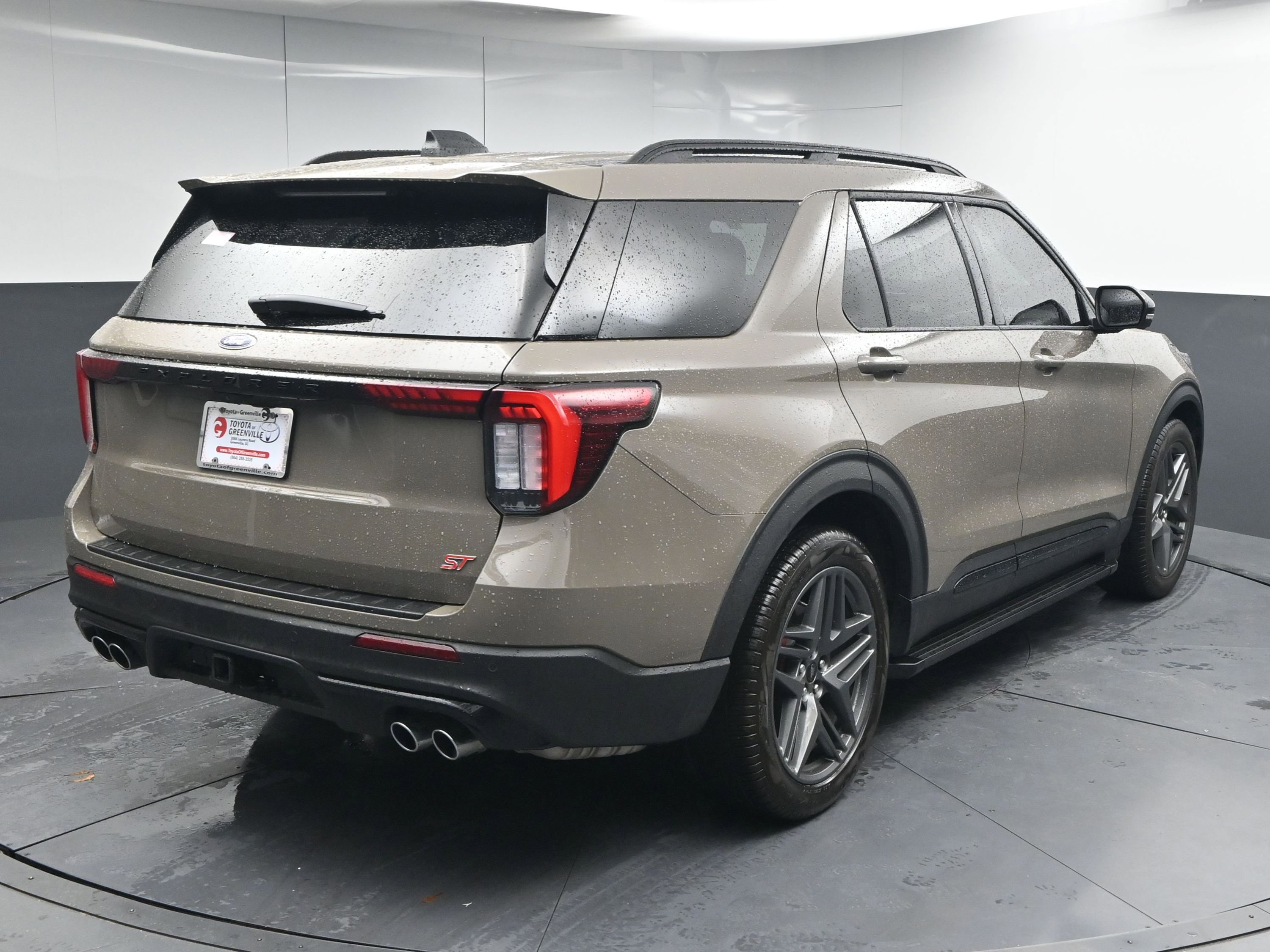 Used 2026 Ford Explorer ST w/ Sun And Sound Package image 8