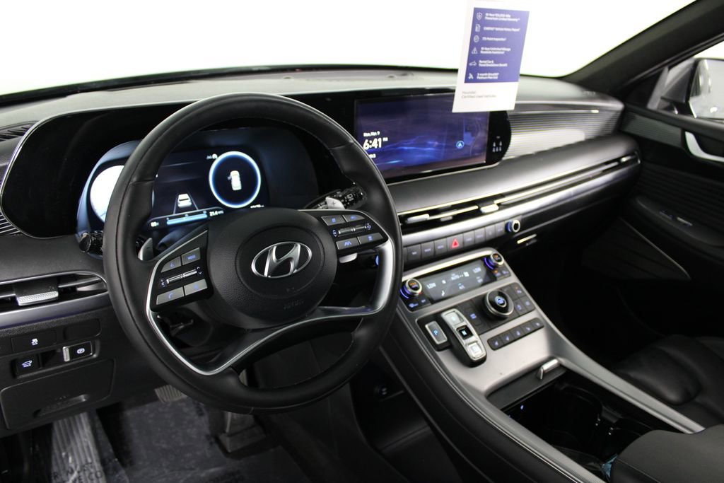 Used 2023 Hyundai Palisade Calligraphy w/ Cargo Package image 19
