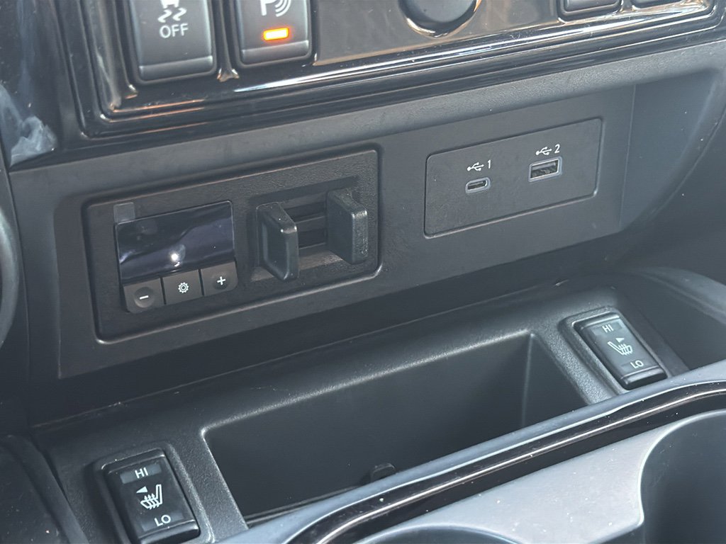 Certified 2024 Nissan Titan SV w/ SV Convenience Package image 27