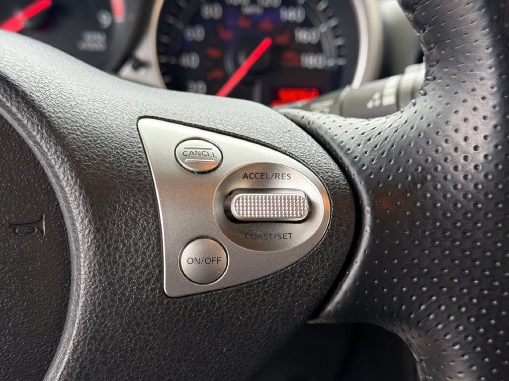 Used 2020 Nissan 370Z Coupe RWD image 25