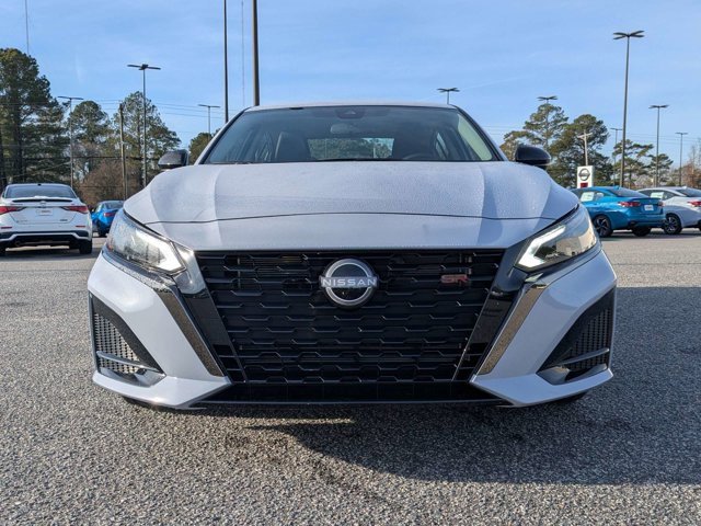 New 2025 Nissan Altima 2.5 SR image 9