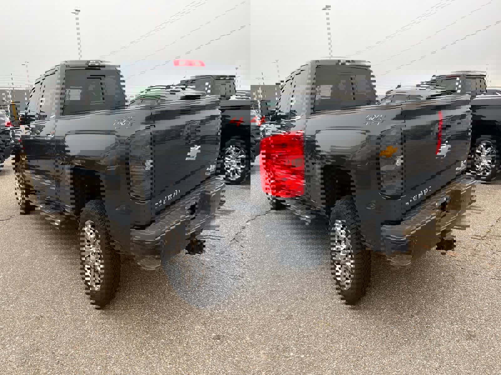 Used 2018 Chevrolet Silverado 2500 High Country image 13