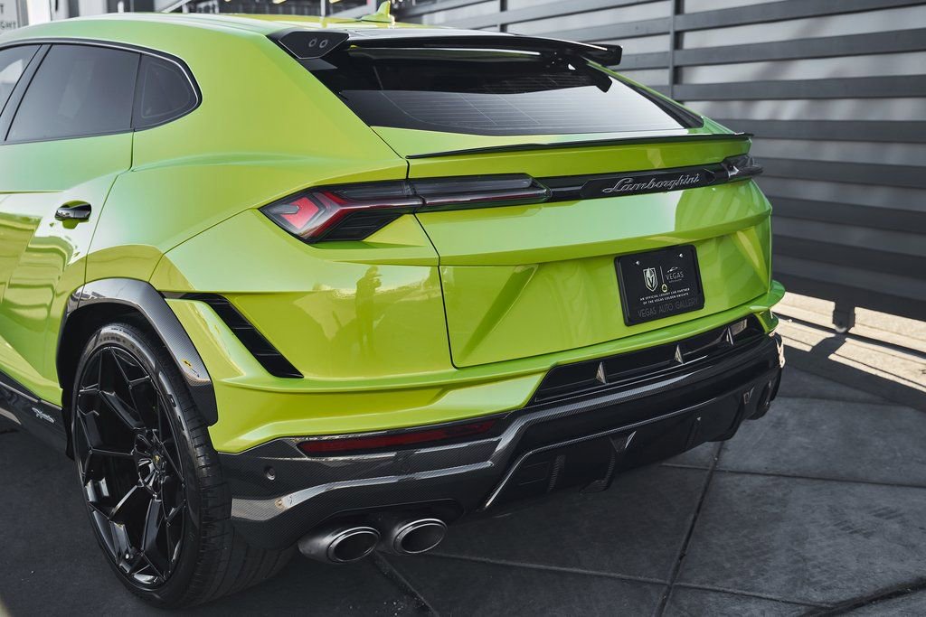 Used 2024 Lamborghini Urus Performante AWD/4WD image 14