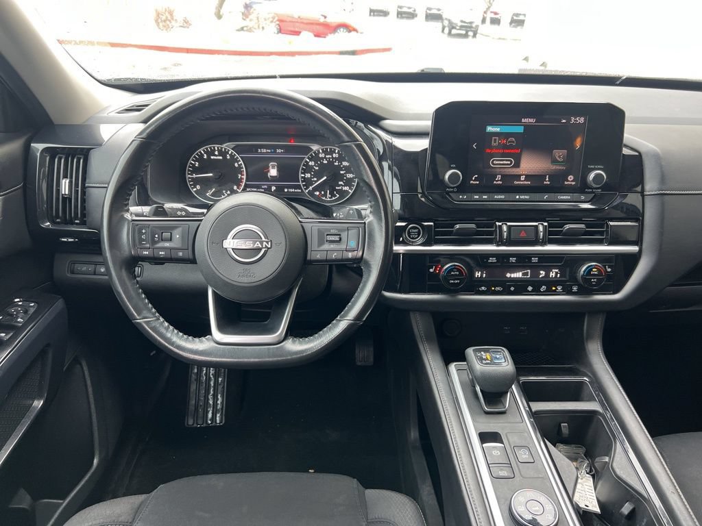 Used 2022 Nissan Pathfinder SV AWD/4WD image 18