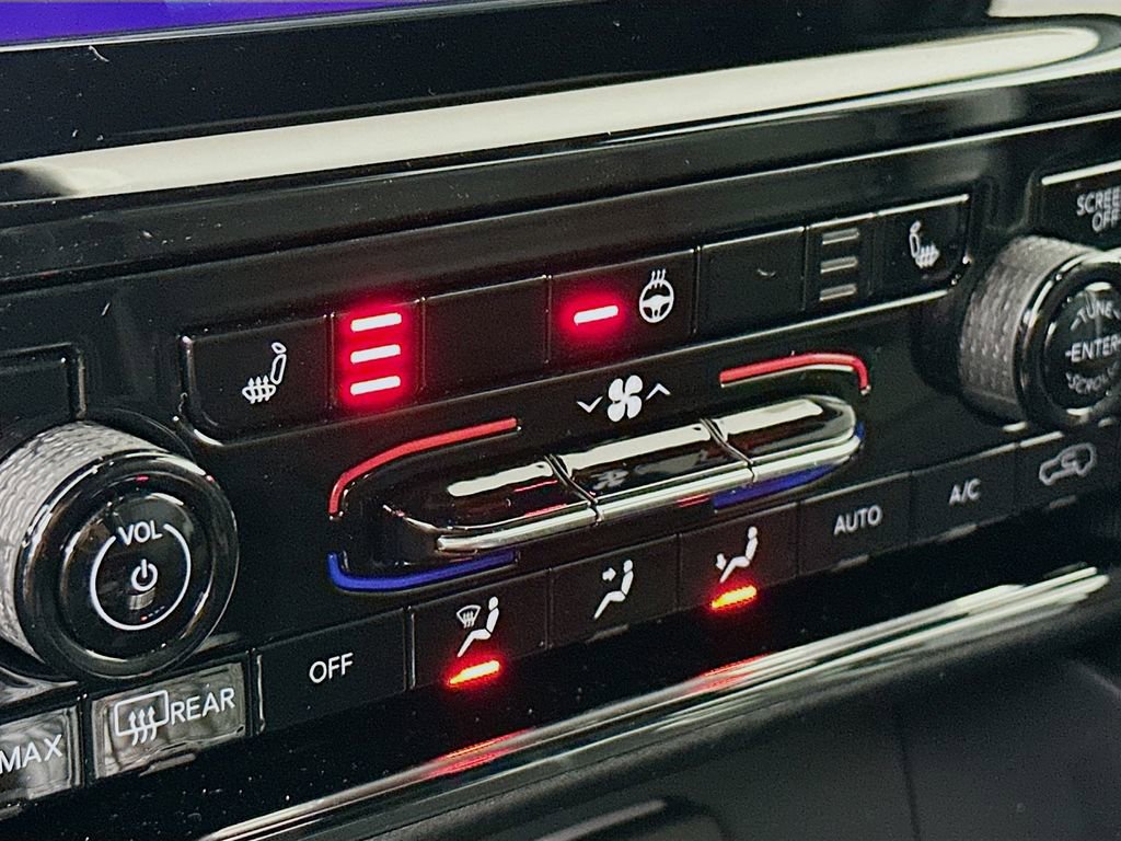 New 2025 Jeep Grand Cherokee L Laredo w/ Luxury Tech Group I image 26