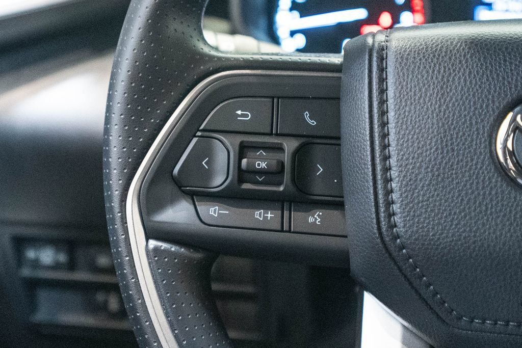 Certified 2026 Toyota Tundra SR5 AWD/4WD image 17