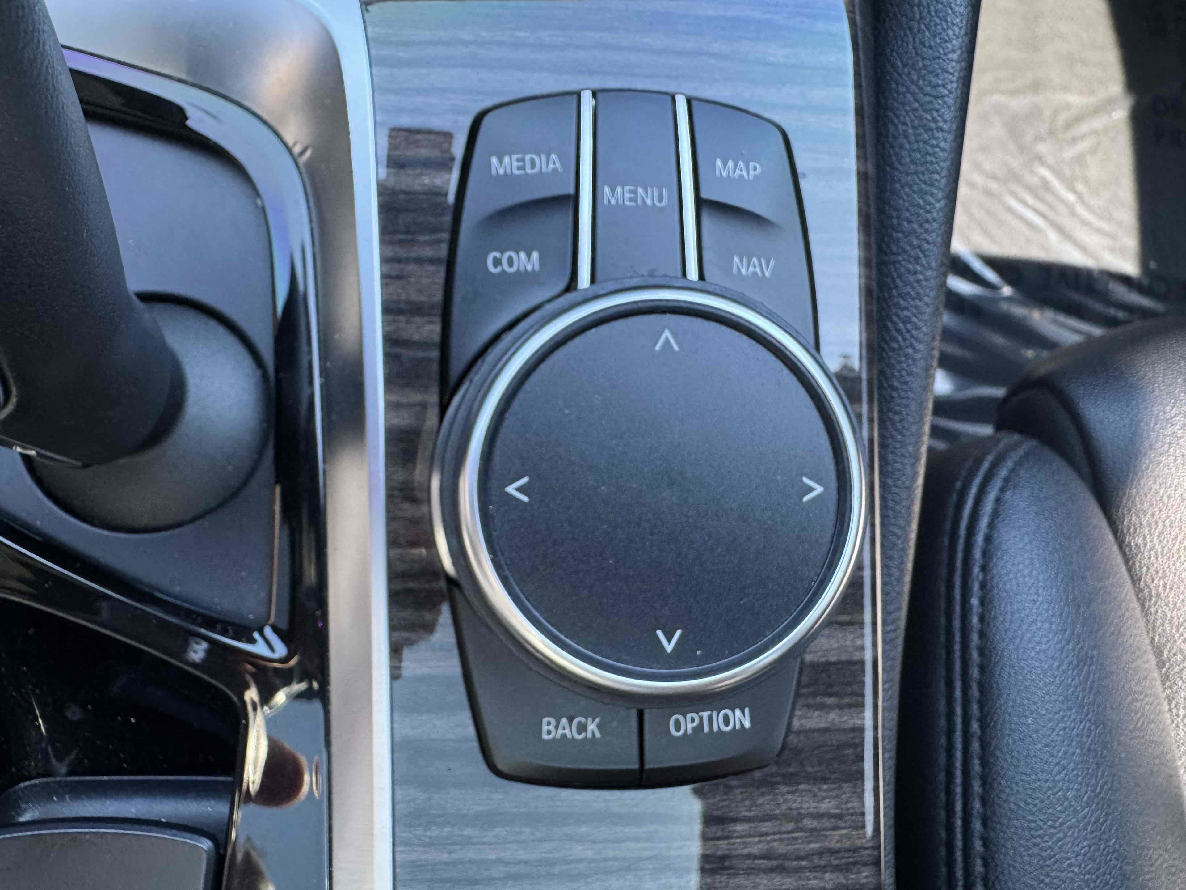 Used 2018 BMW 540i image 30