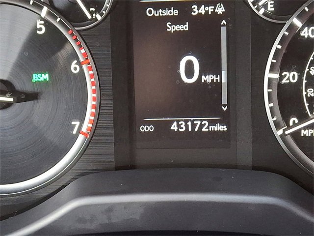 Used 2021 Lexus GX 460 Premium w/ Premium Package image 21