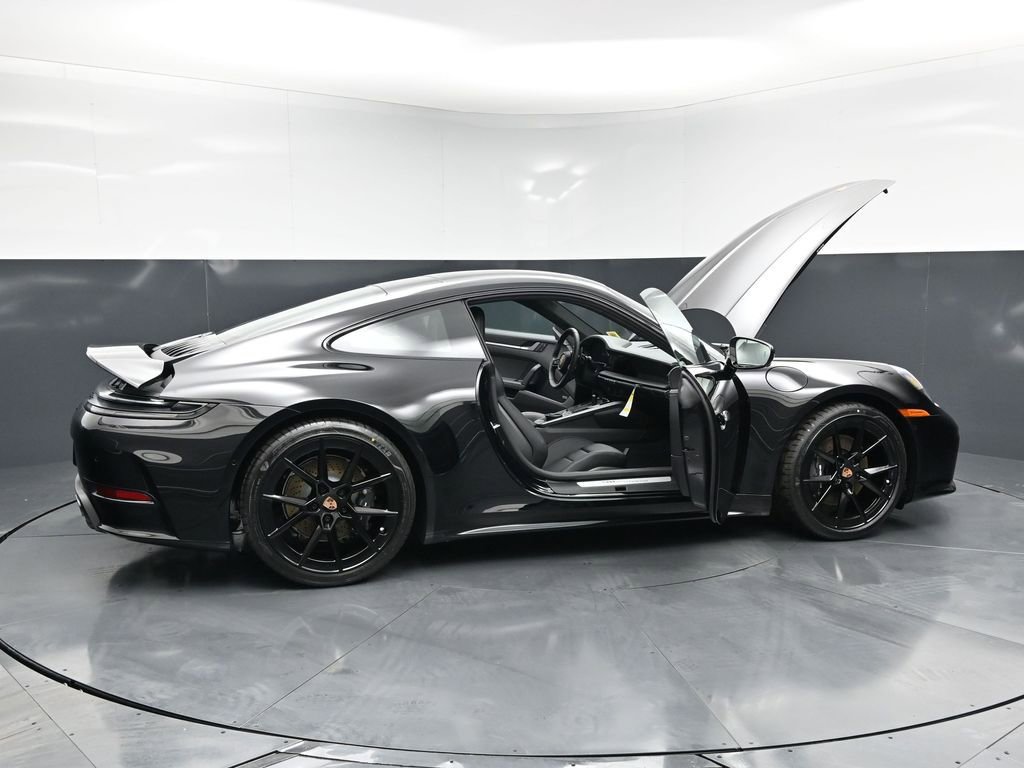 New 2026 Porsche 911 Carrera RWD image 32