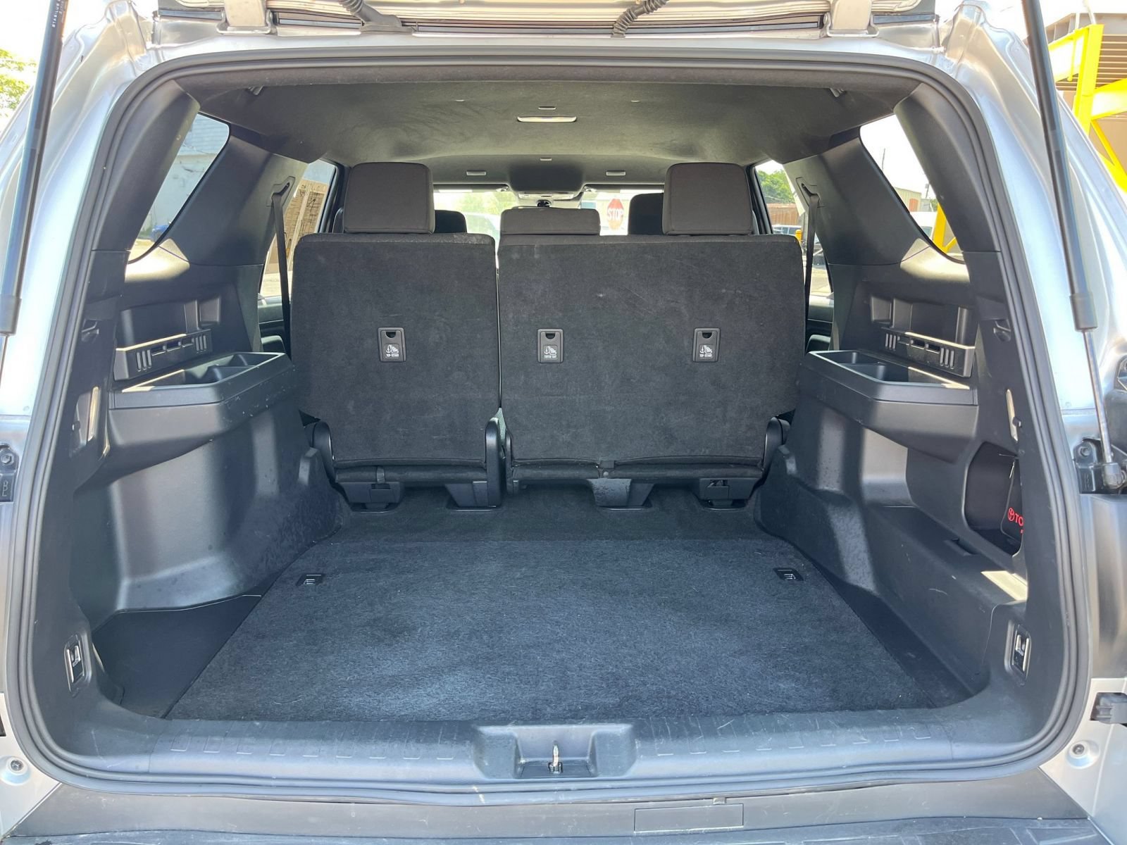 Used 2025 Toyota 4Runner SR5 RWD image 31