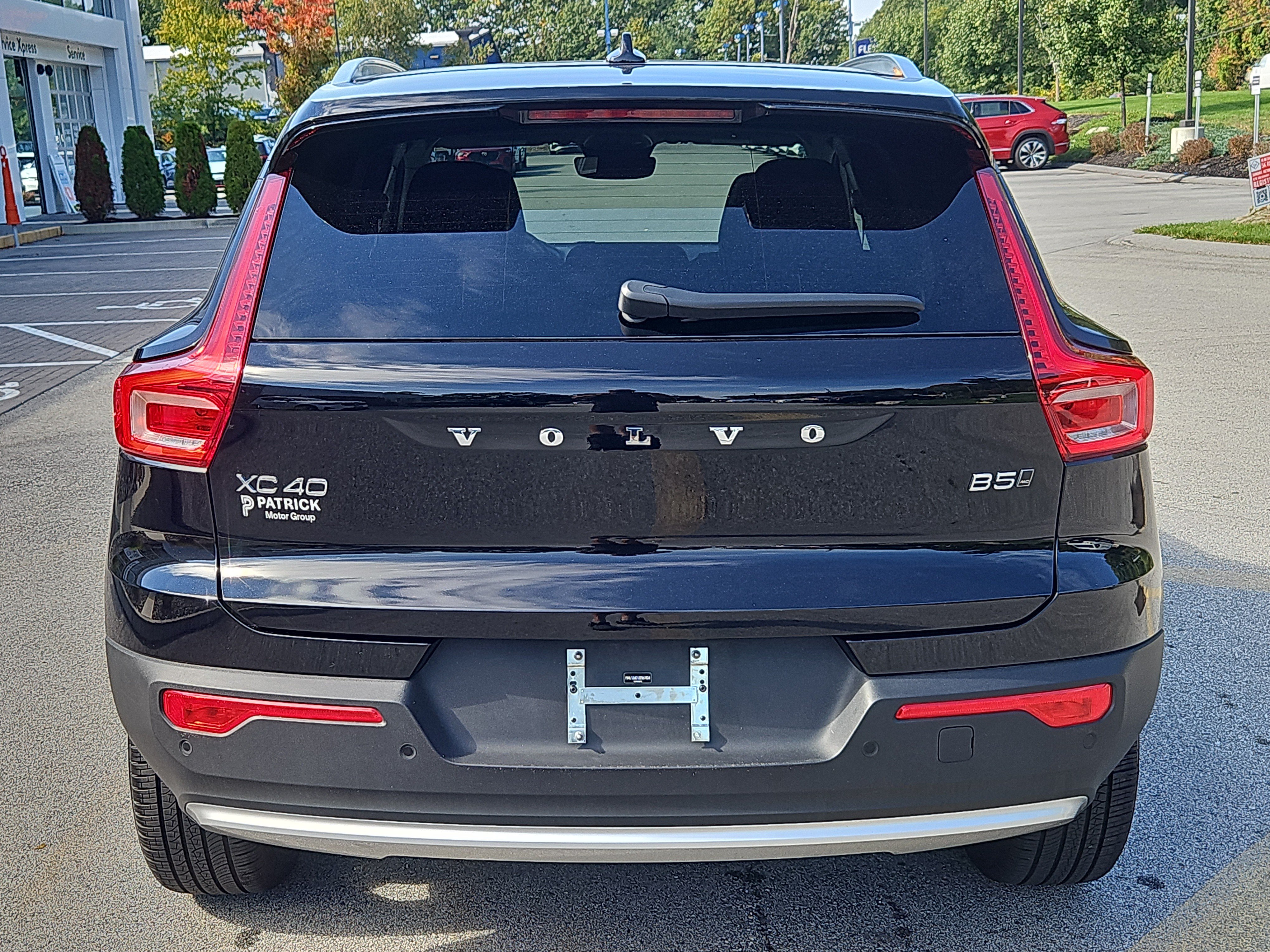 Used 2025 Volvo XC40 B5 Plus w/ Protection Package Premier AWD/4WD image 28