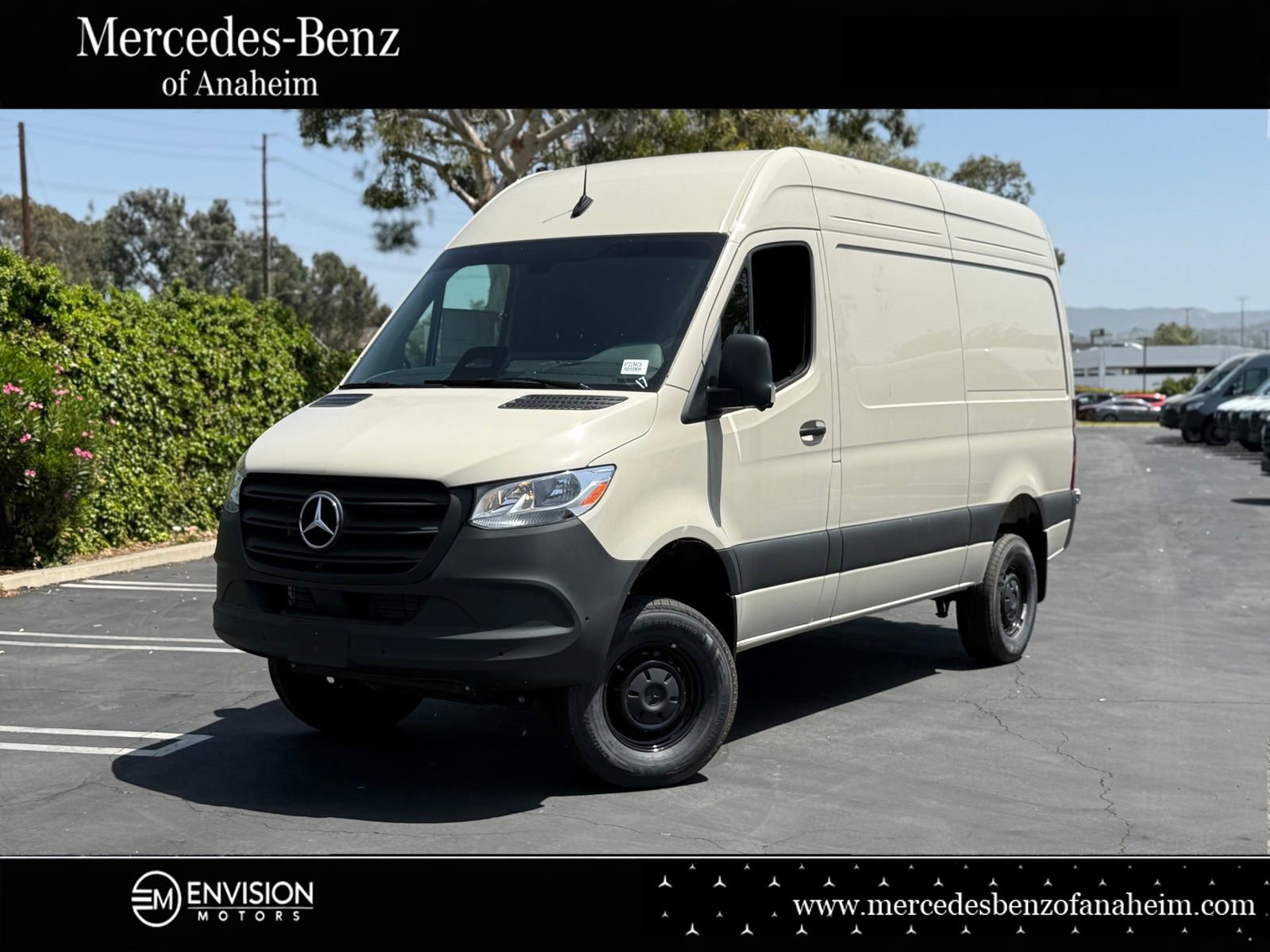 New 2025 Mercedes-Benz Sprinter 2500 image 1