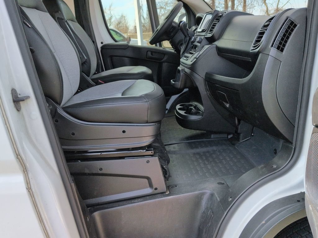 Used 2025 RAM ProMaster 2500 w/ Convenience Group FWD image 22