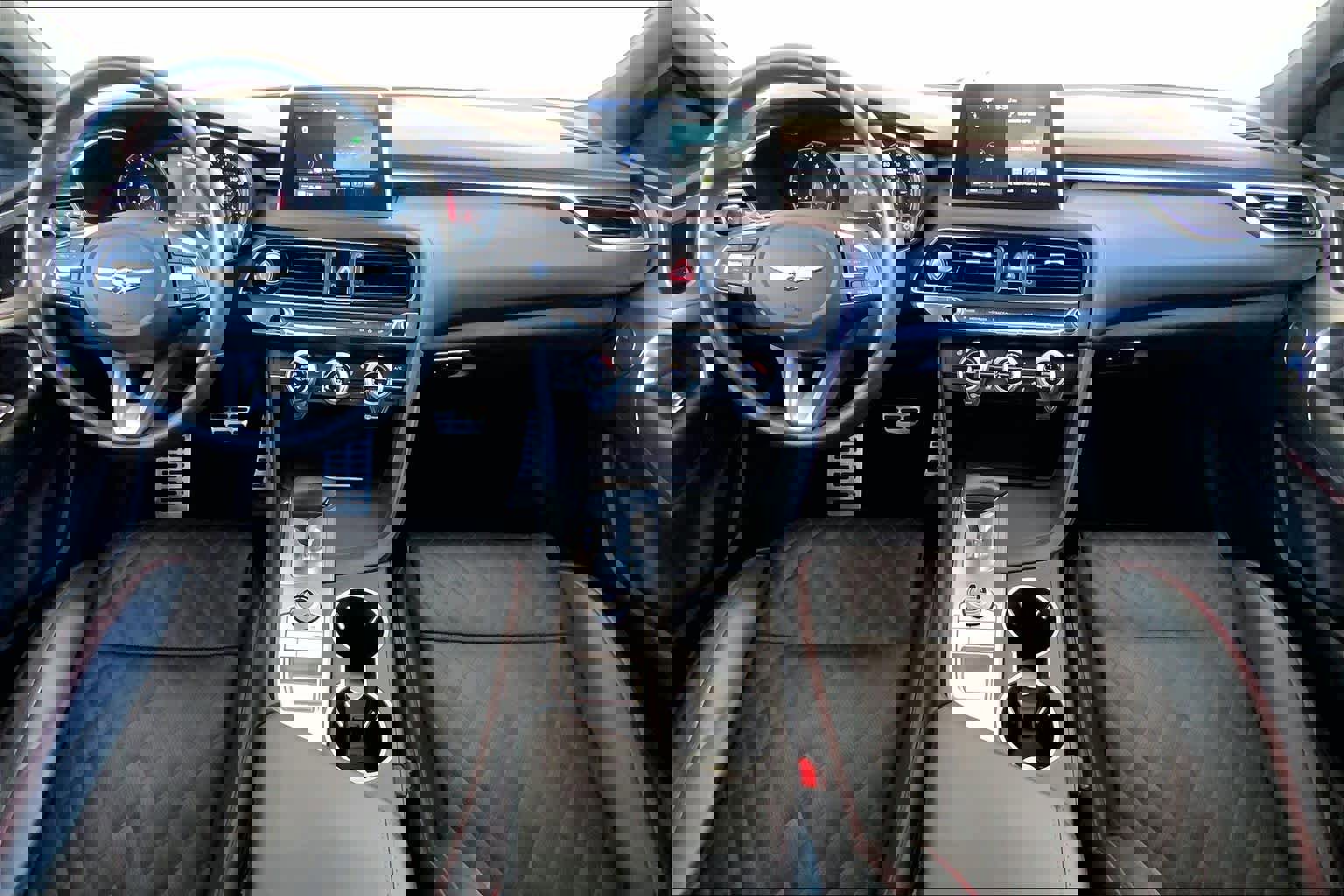 Used 2021 Genesis G70 3.3T w/ Sport Package image 16