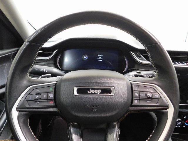 Used 2022 Jeep Grand Cherokee Laredo w/ Luxury Tech Group I image 6