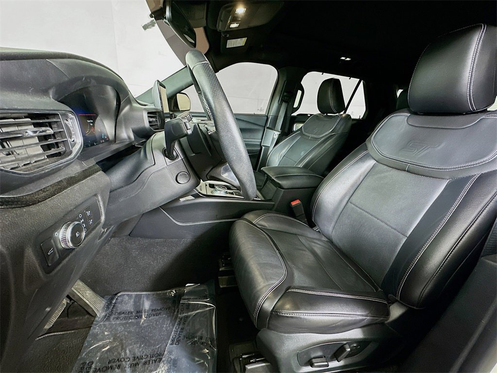 Used 2022 Ford Explorer ST w/ Equipment Group 401A image 16