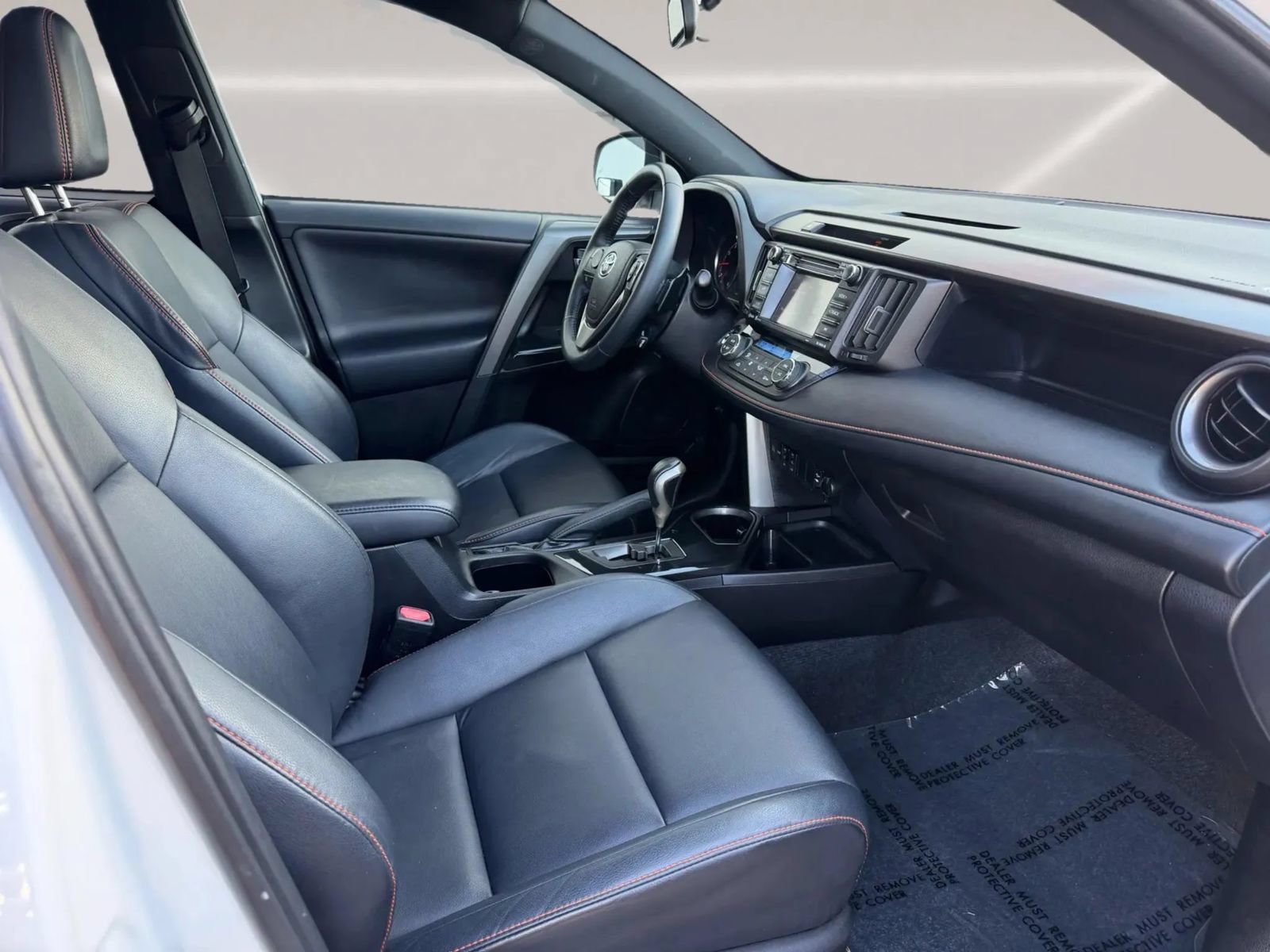Used 2016 Toyota RAV4 SE FWD image 22