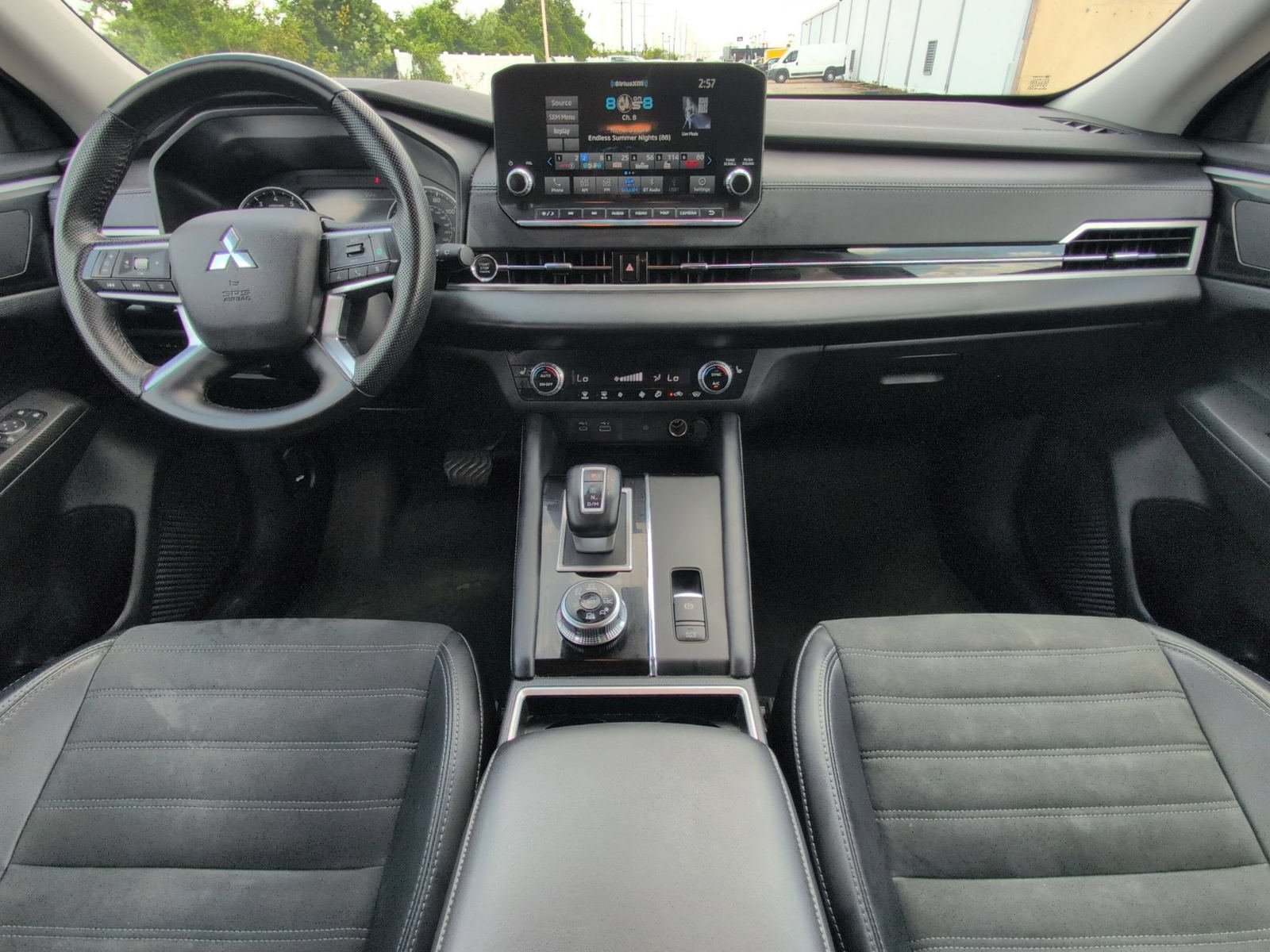 Used 2024 Mitsubishi Outlander SE AWD/4WD image 26
