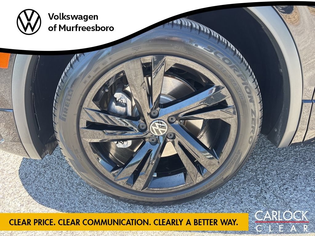 Used 2024 Volkswagen Tiguan SE R-Line FWD image 7