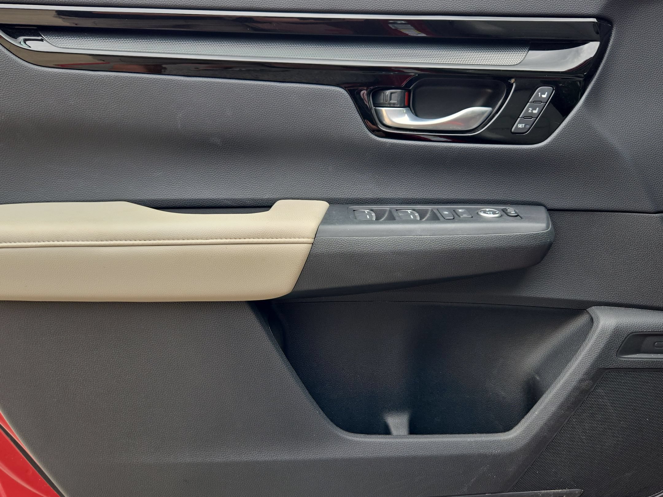 Used 2025 Honda CR-V EX-L image 10