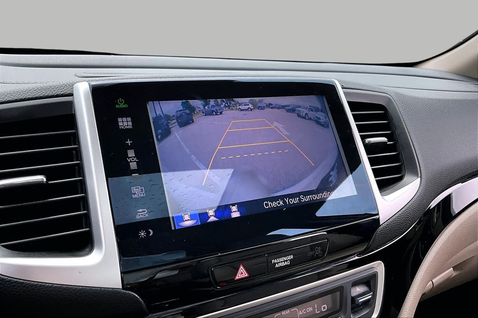 Used 2016 Honda Pilot Touring image 27
