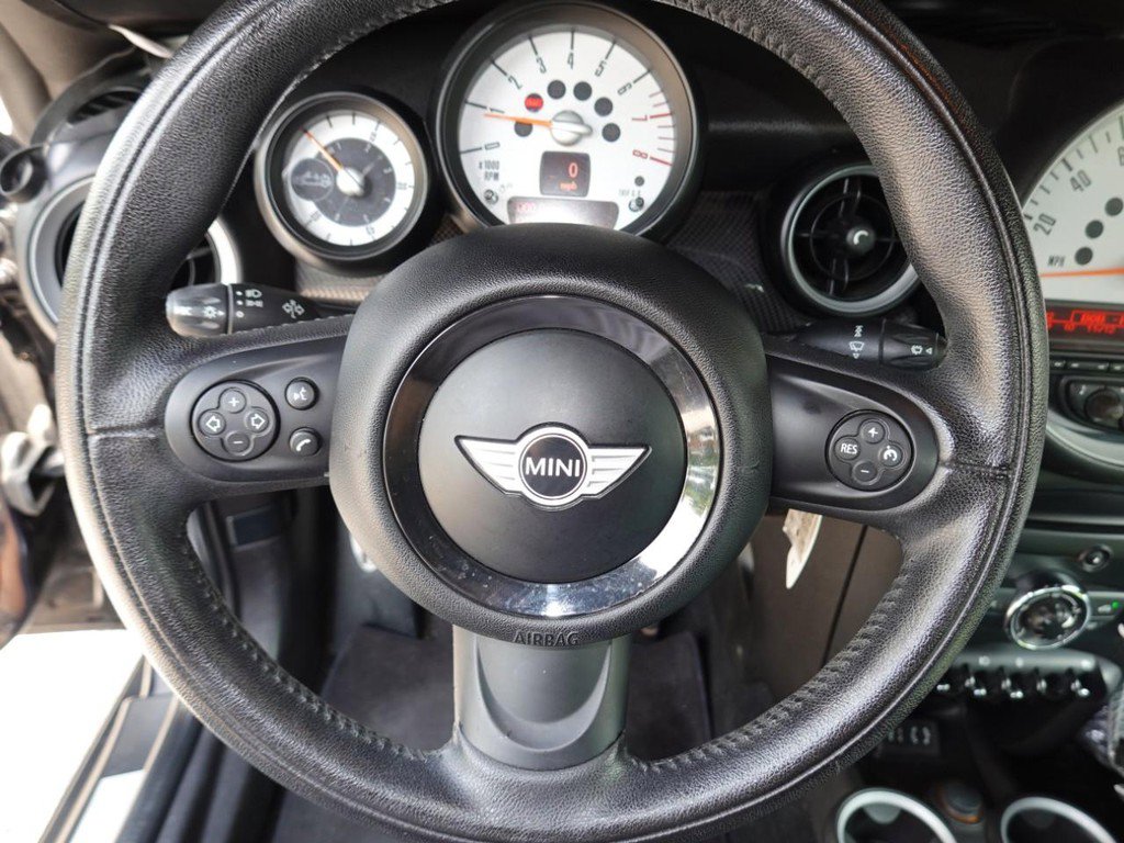 Used 2013 MINI Cooper Roadster S image 15